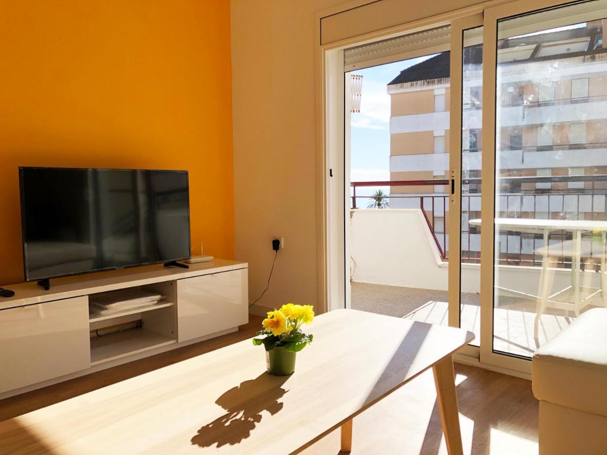 Lovely Seaside Apartment In Front Of Calafell Beach And Cunit Beach 세구르 데 칼라펠 외부 사진